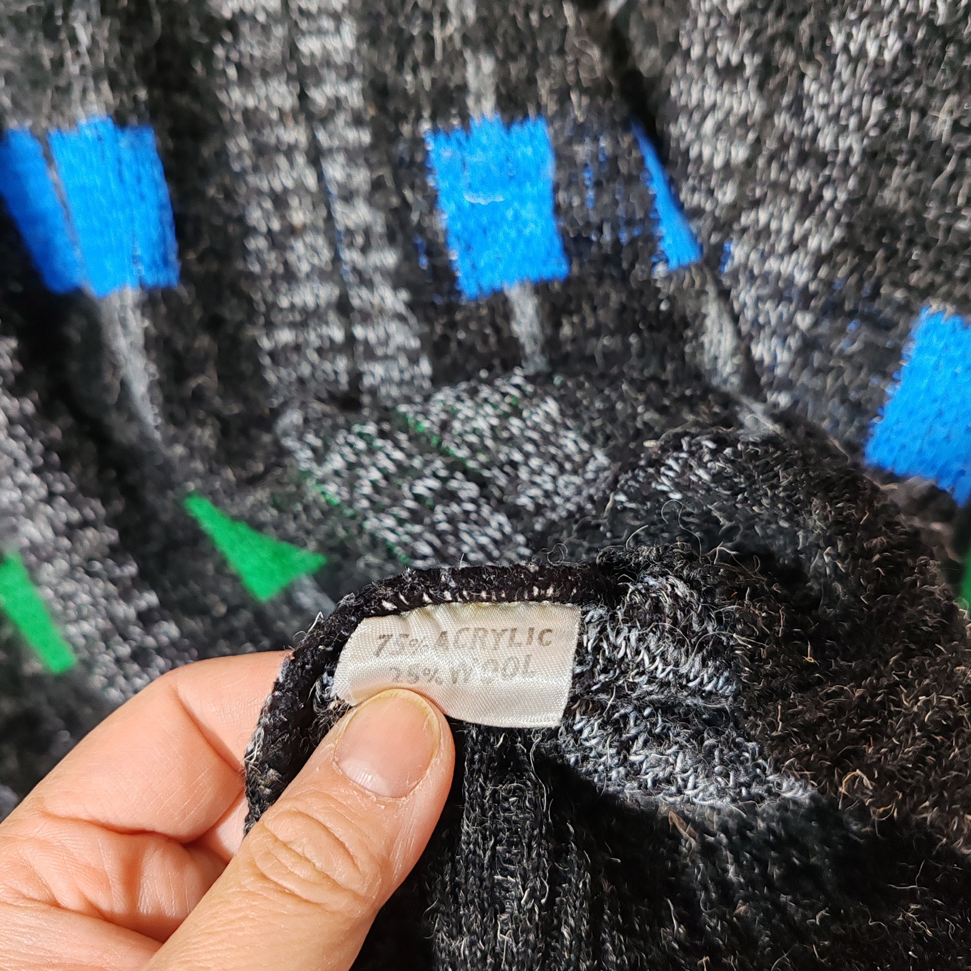 Lakeland Sheepskin Centre Grey Multicoloured Knitted Vintage Jumper