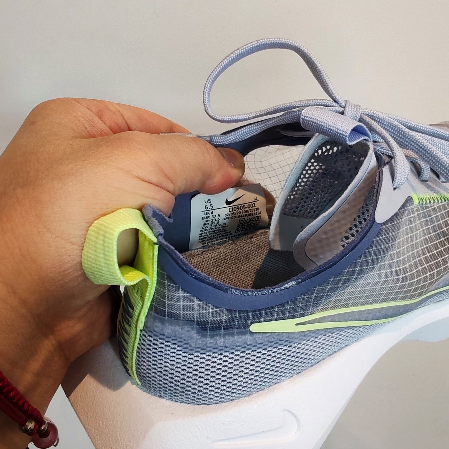Nike Vista Lite Ghost Barely Volt Grey Trainers